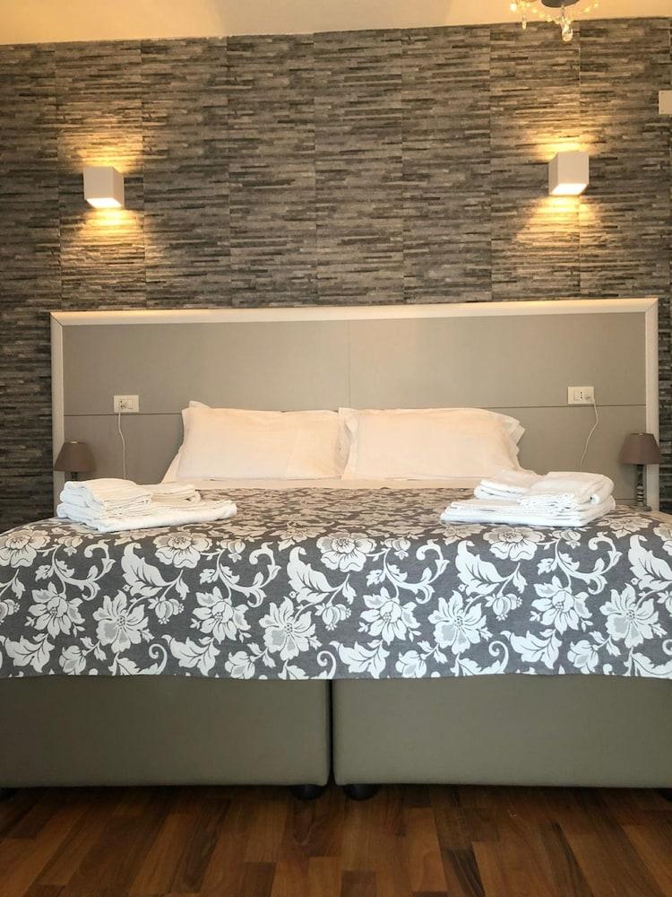 كاتانيا B&B Elios Rooms المظهر الخارجي الصورة